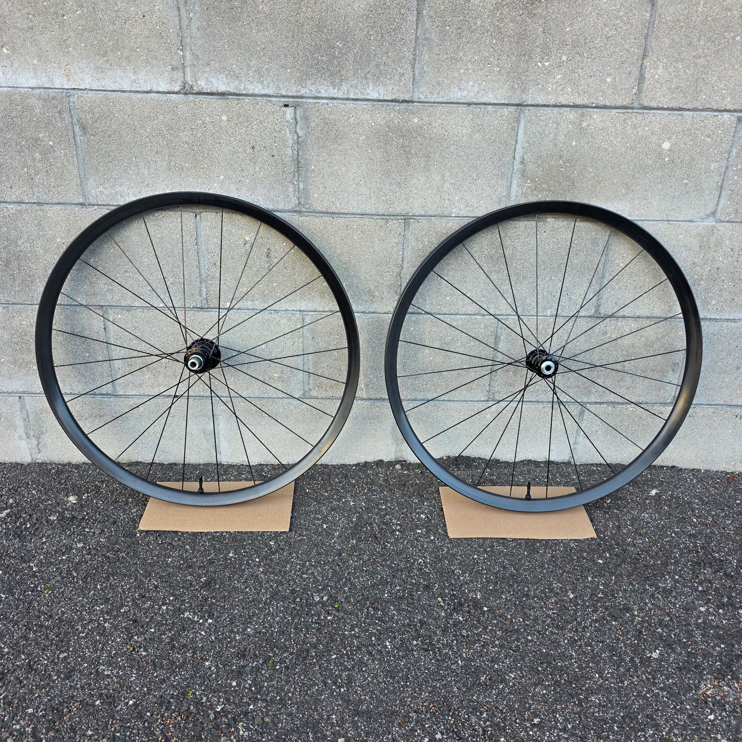 ENVE M525 G Carbon Gravel Wheelset 700c i9 Industry Nine