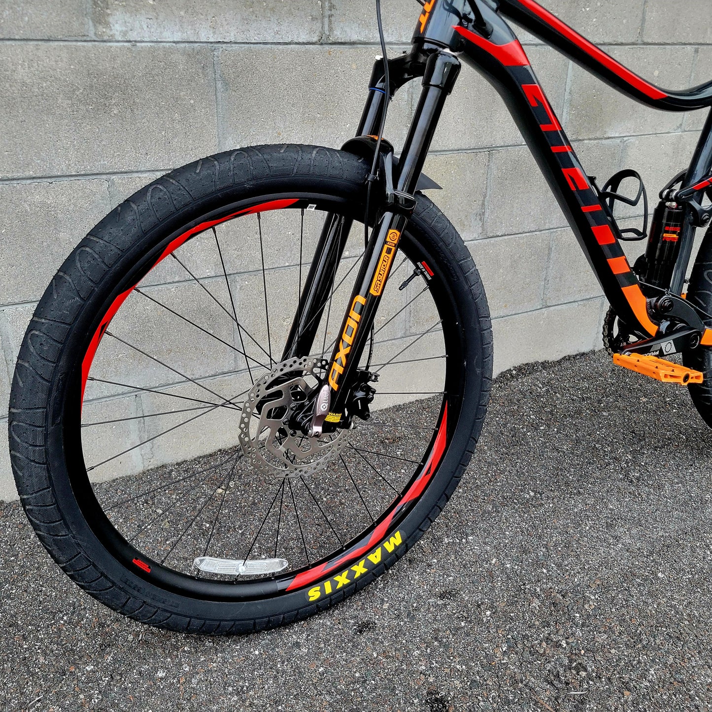 Giant Stance 2 (Large) 27.5