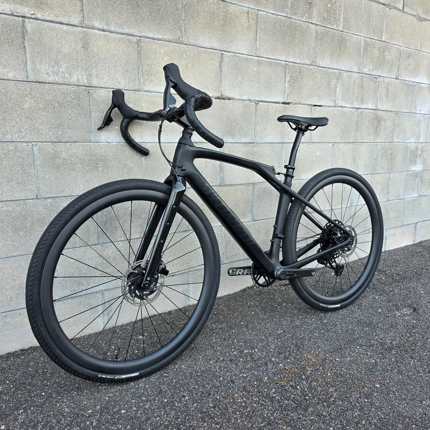 2023 Specialized Diverge STR Carbon Gravel Bike (54cm)