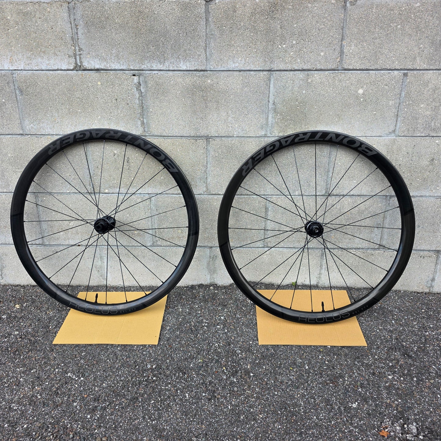 Bontrager Aeolus RSL 37V Carbon Wheelset Shimano