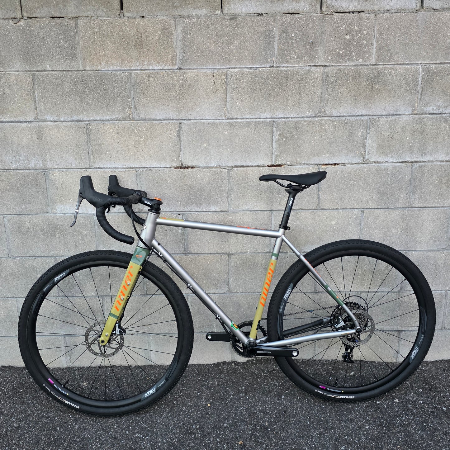 Niner RLT 9 Steel Gravel Bike (53cm) SRAM Force 1x