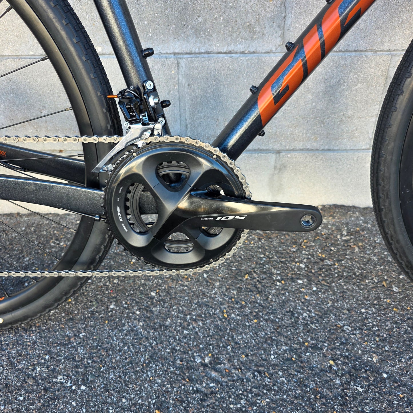 2024 Giant Revolt Gravel All Road Bike (Large) Shimano 105