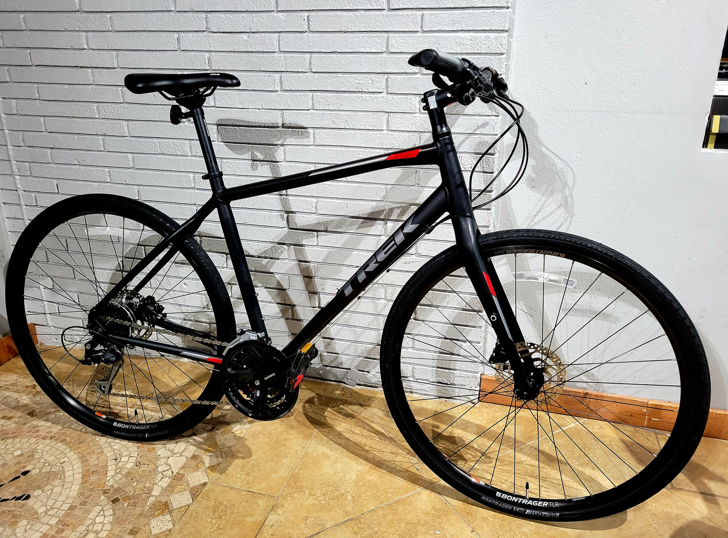 2020 Trek FX3 Disc Large