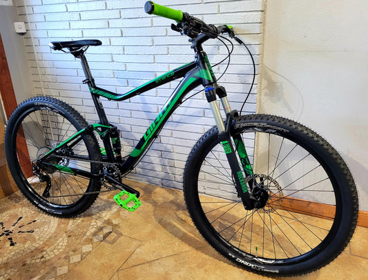 2016 Giant Stance 27.5 Size Large