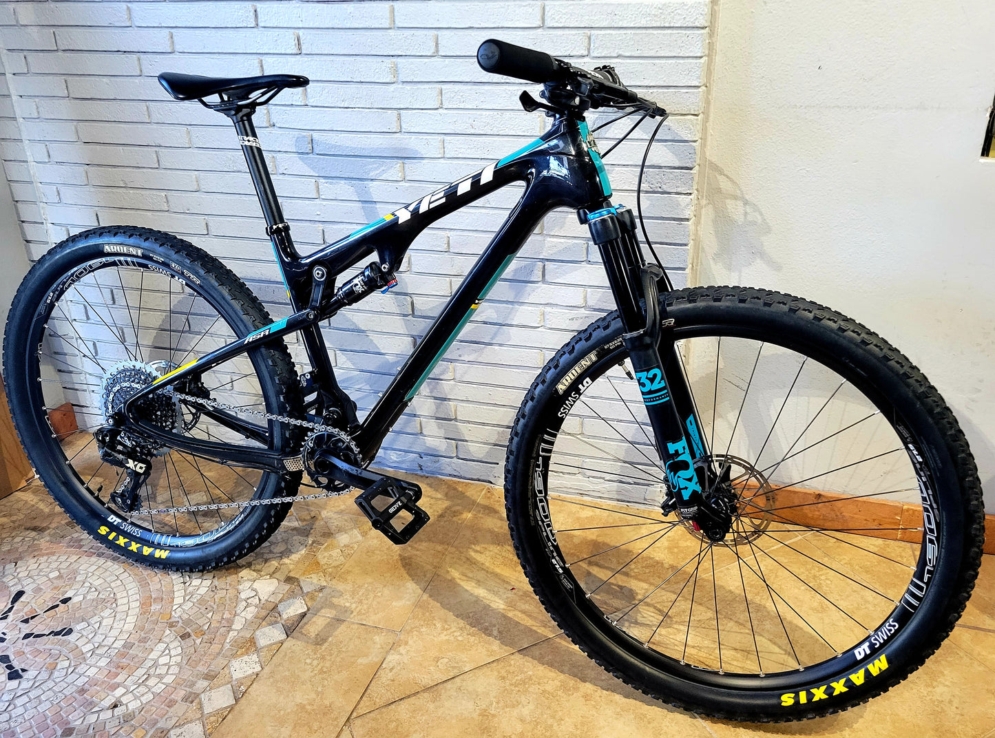 2017 Yeti ASR Carbon (Small) XO Eagle