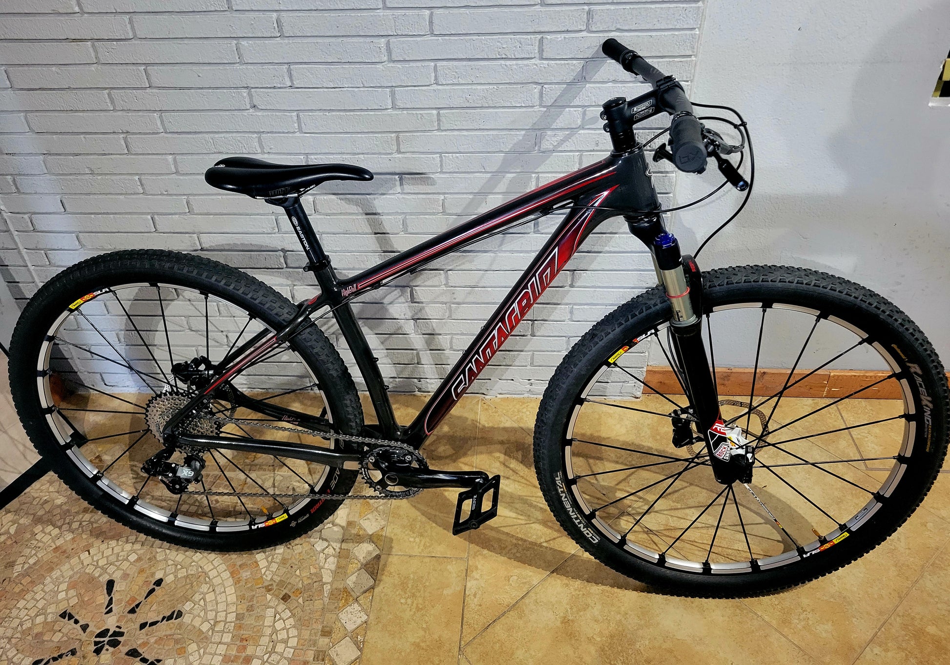 Santa Cruz Black Gray Red Bike 2017 Santa Cruz V10 Carbon C S