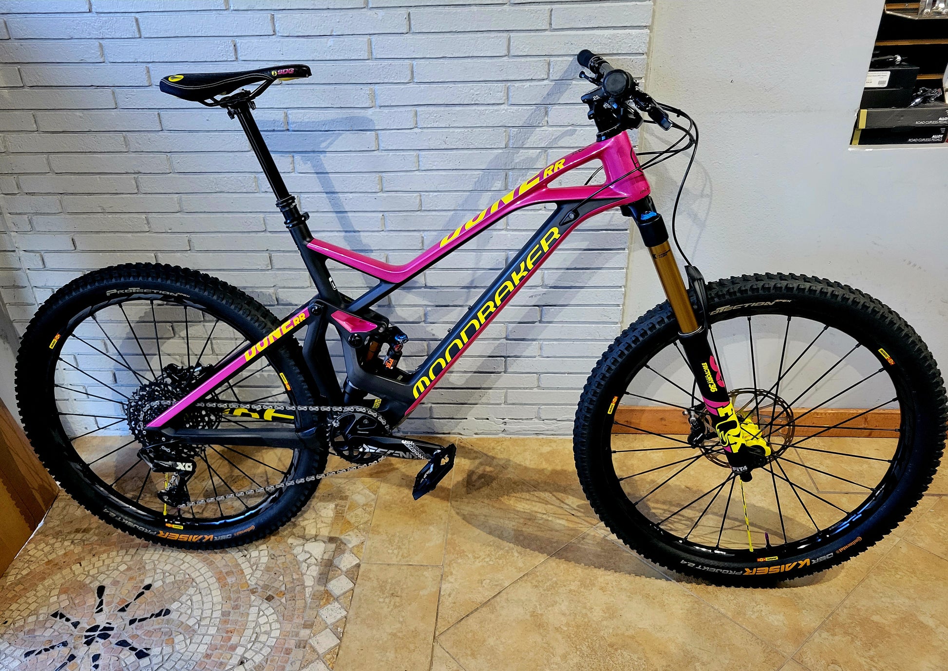 2018 Mondraker Dune RR Carbon (size Large) – South Tampa Bicycle