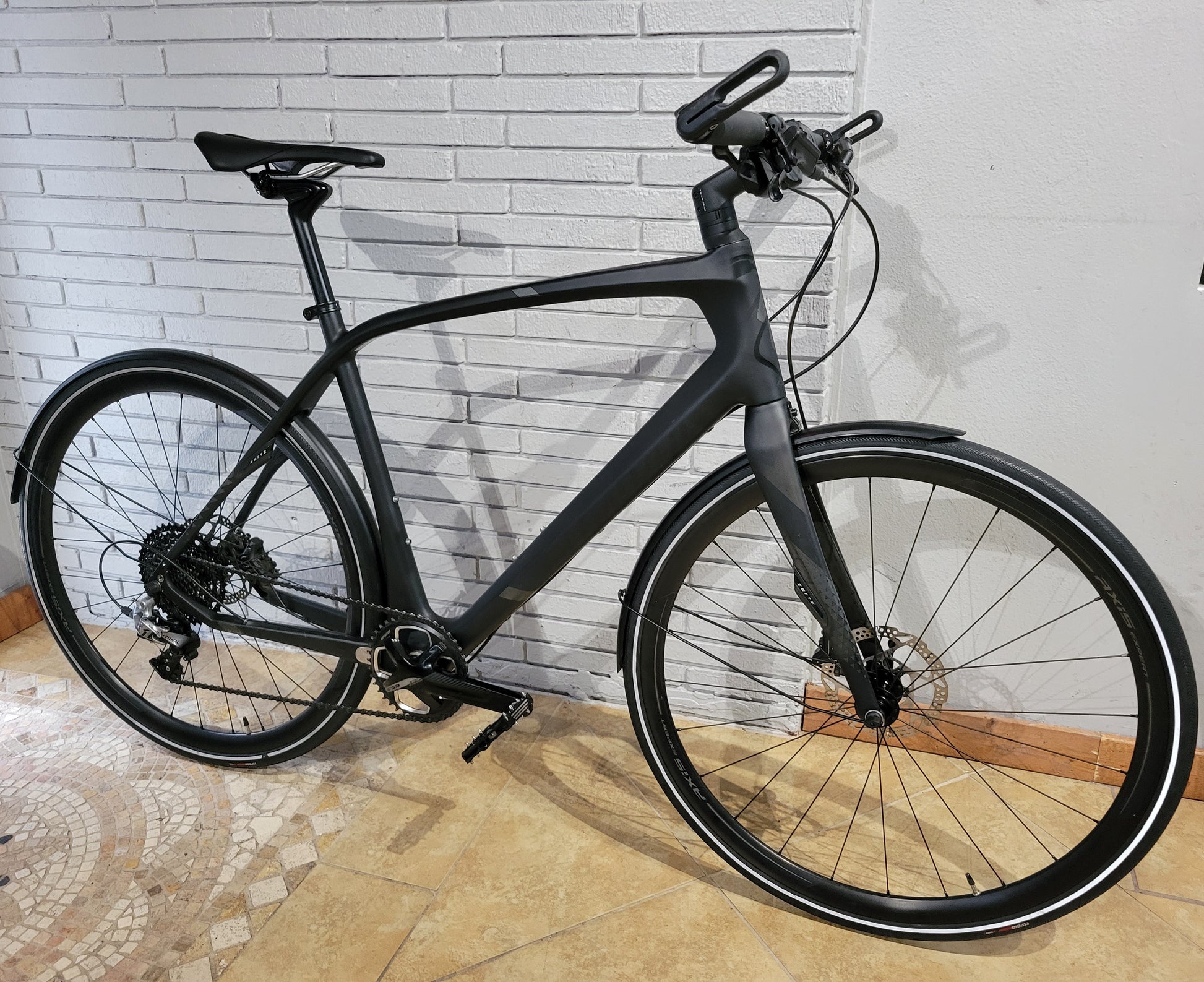 Sirrus Sport Specialized Sirrus Expert Carbon 2019 Hybrid Bike