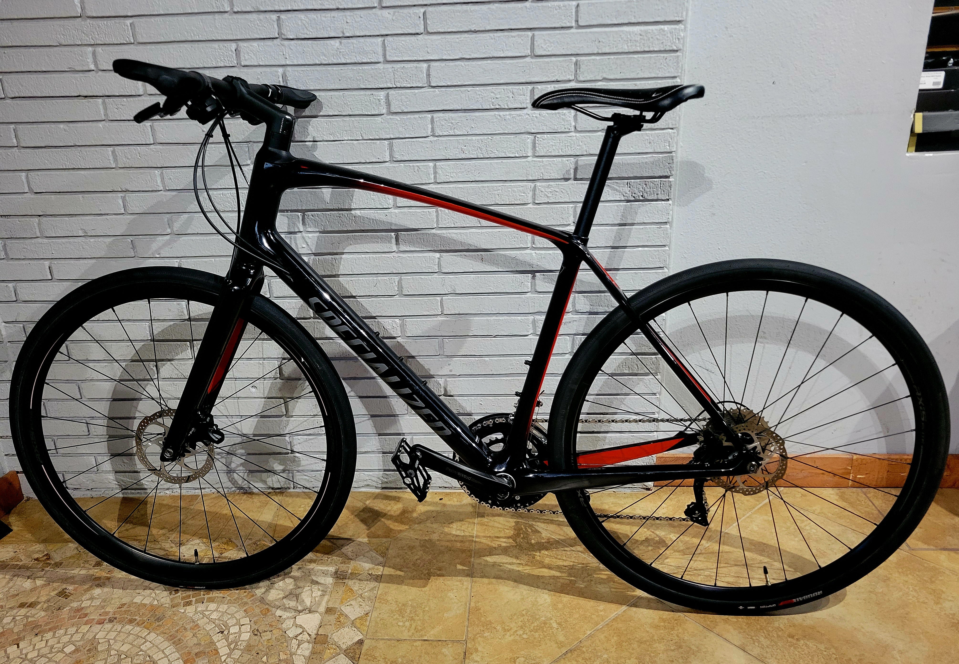 2019 Specialized Sirrus Carbon Elite Large