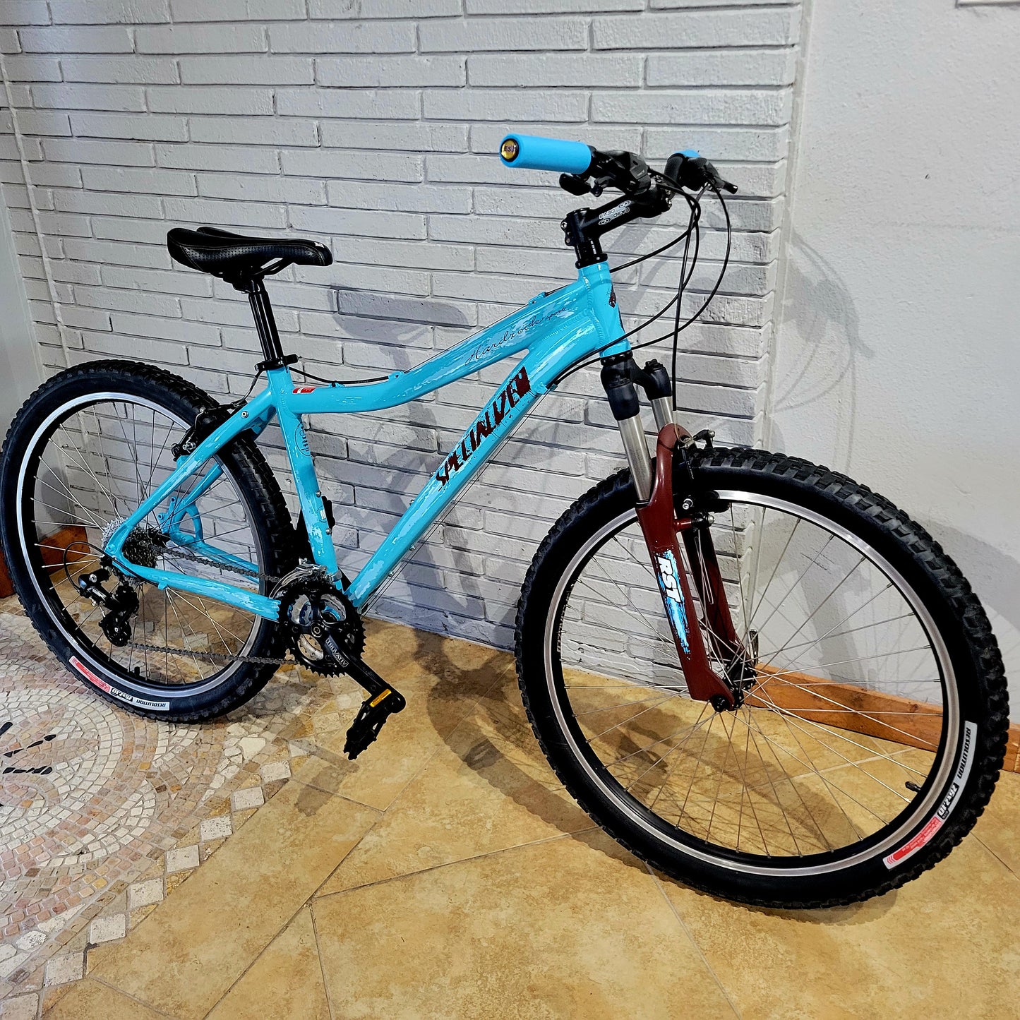 Specialized HardRock 26 (Size Medium) LOCAL PICKUP ONLY, NO SHIPPING