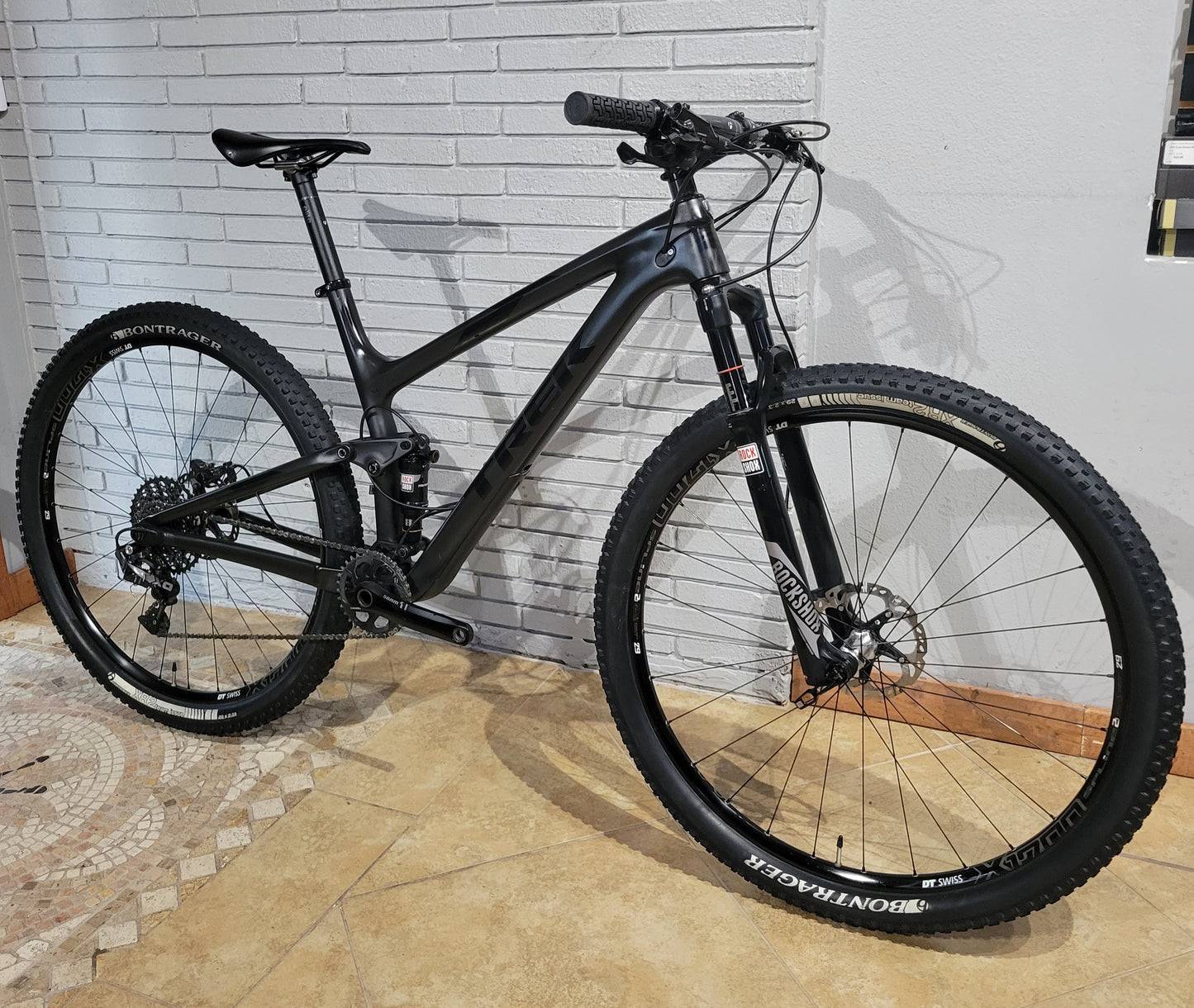 2016 Trek Top Fuel 9.8 SL Carbon (18.5)