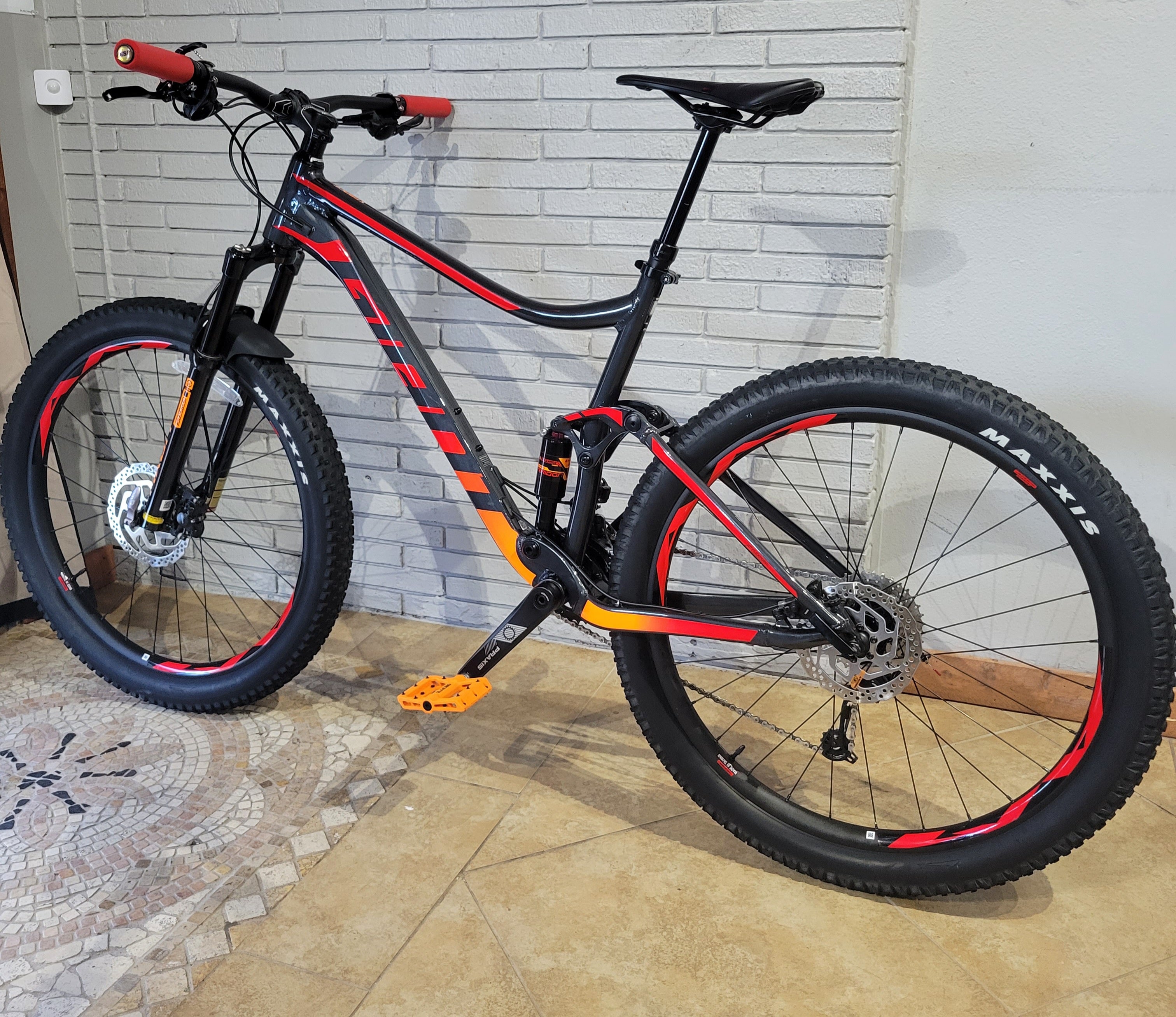 2019 Giant Stance 27 5 Large South Tampa Bicycle Co