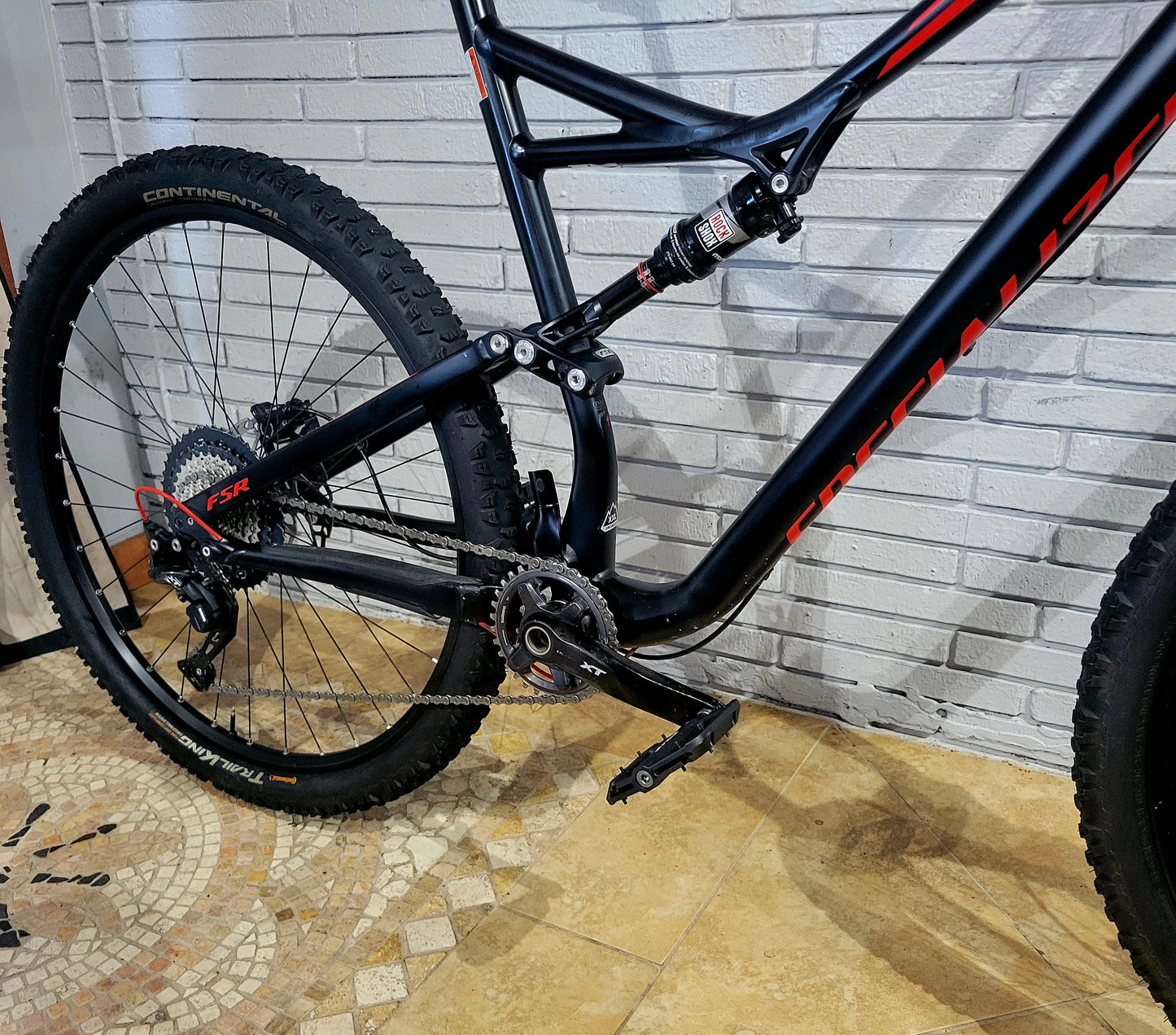 2016 Specialized Stumpjumper 29 Size XXL 23"