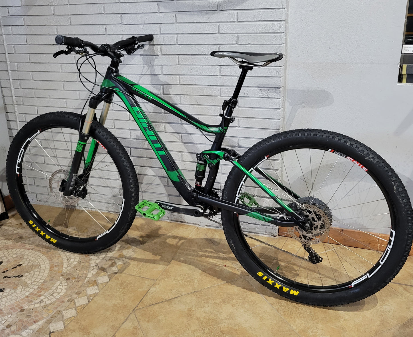 2016 Giant Stance (Small) 27.5 Upgraded