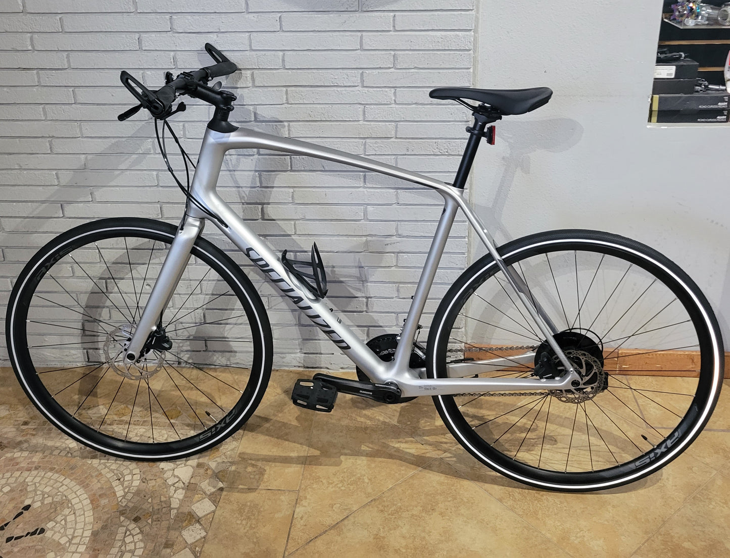 2023 Specialized Sirrus 4.0 Carbon Size XL