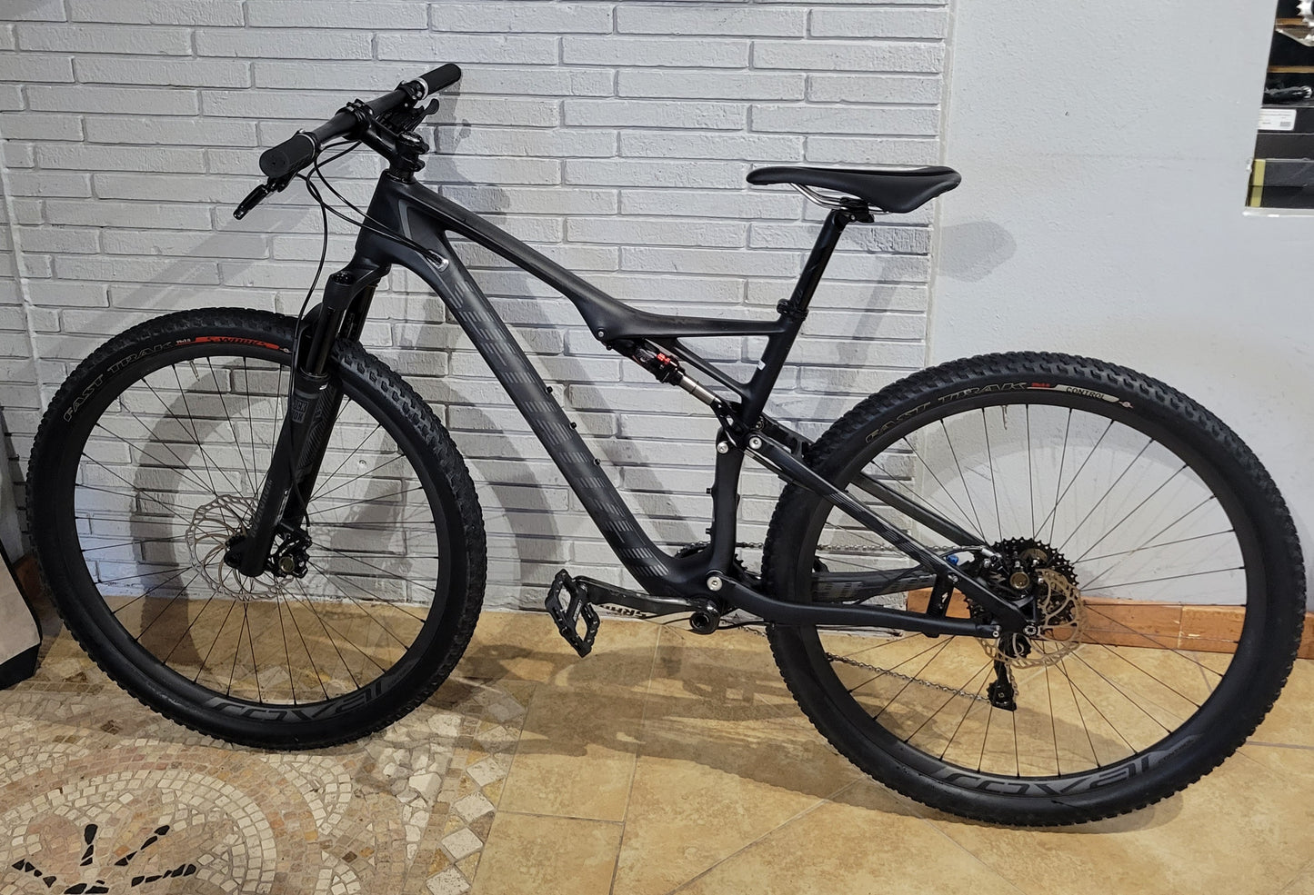 2014 Specialized Epic Expert Carbon (Large)