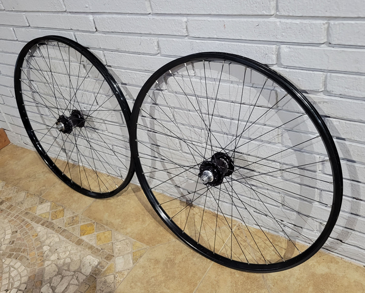 Chris King / Stans Arch wheelset 26"