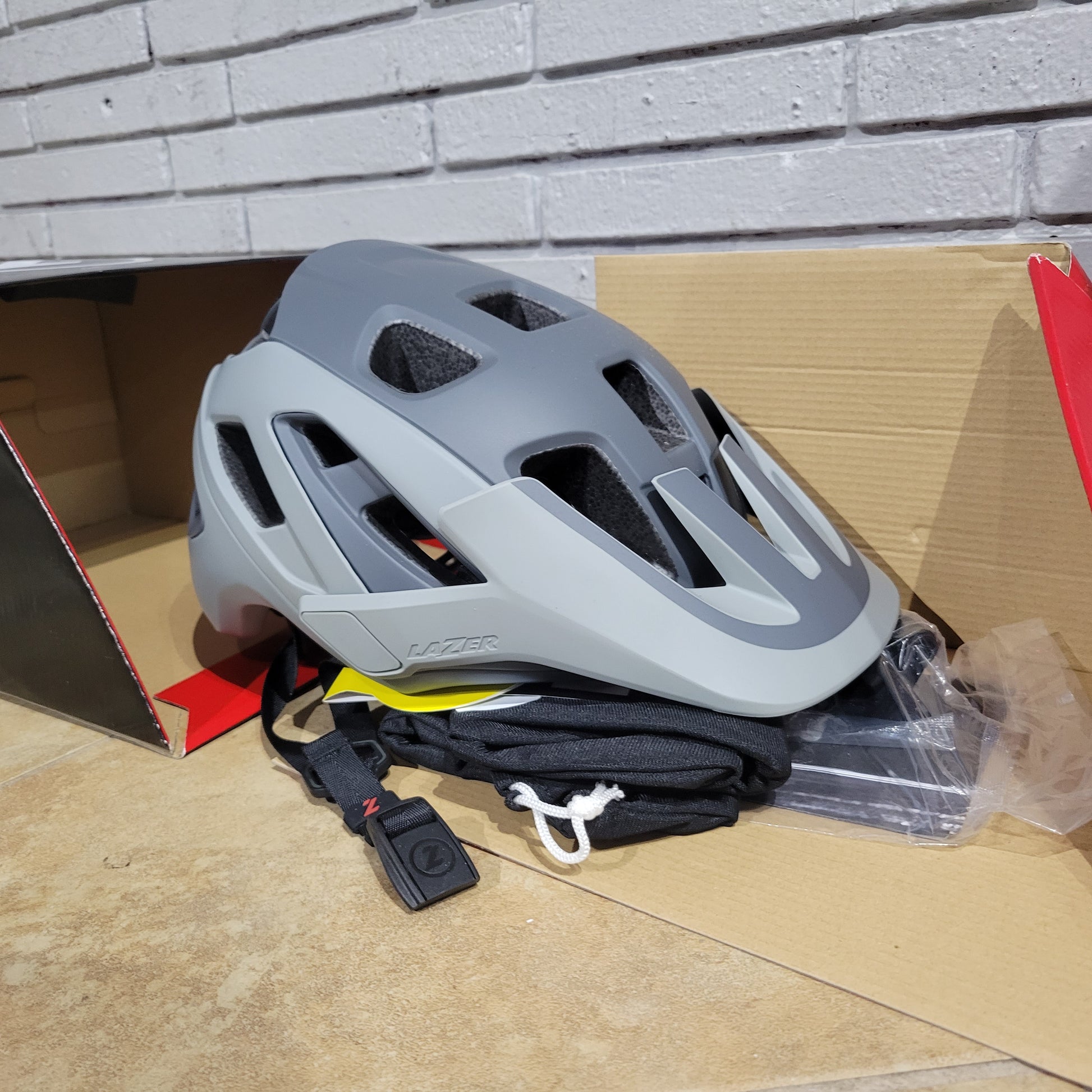 Lazer Jackal MIPS size small – South Tampa Bicycle