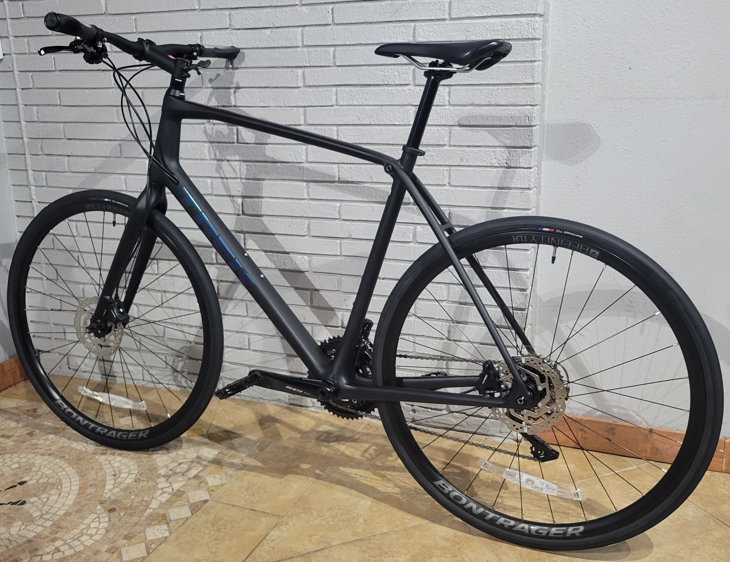 Trek fx best sale 6 2019