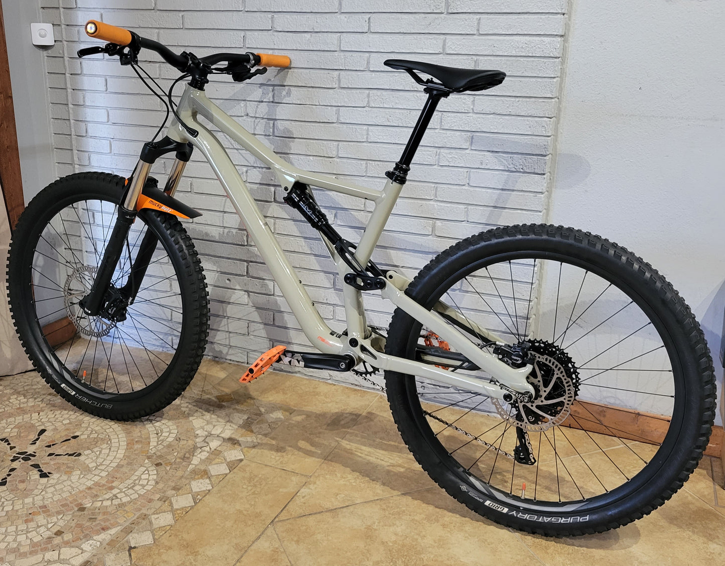 2019 Specialized Stumpjumper 27.5 Large