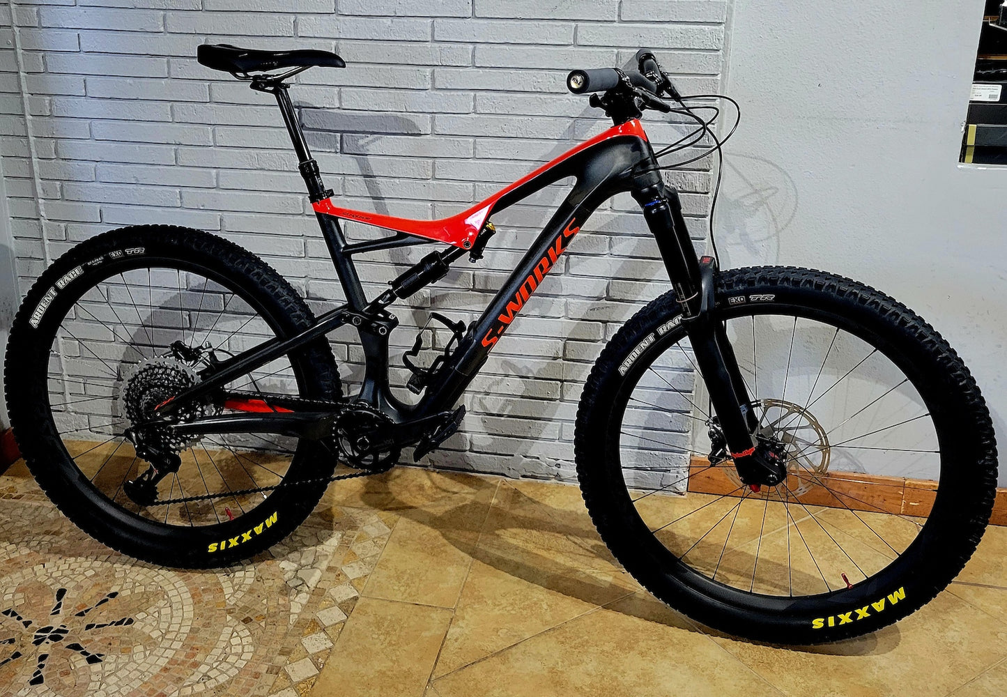 2017 Specialized S-Works Stumpjumper (Large) 27.5